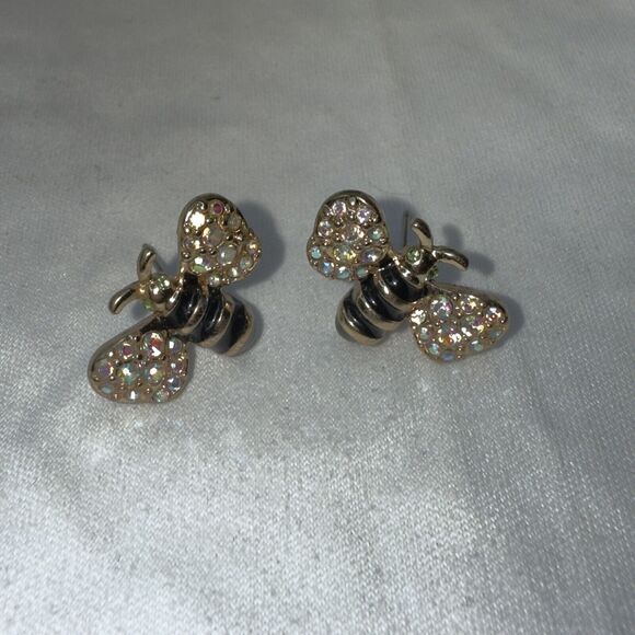 Betsey Johnson Bumble Bee Stud Earrings, Gold Tone, Pave Effect, Great Condition - Picture 6 of 7